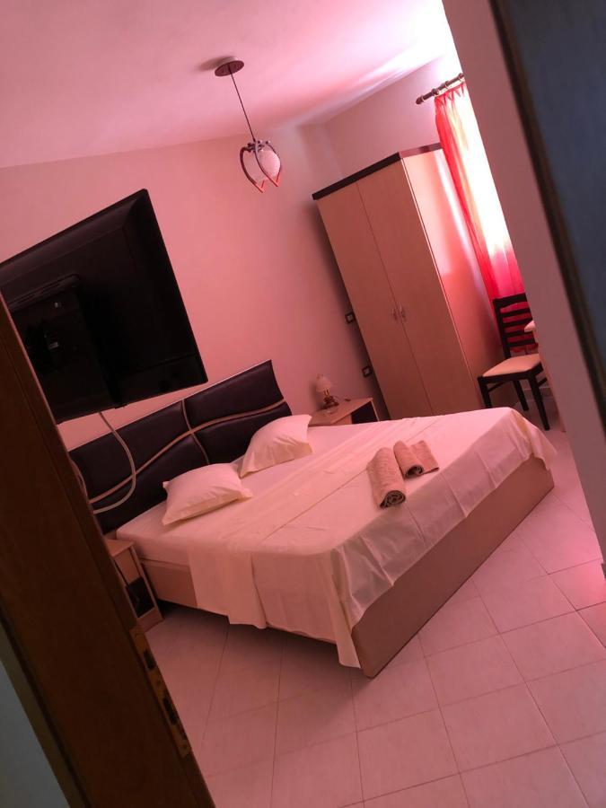 Piskupat Hotel Vila Toska מראה חיצוני תמונה