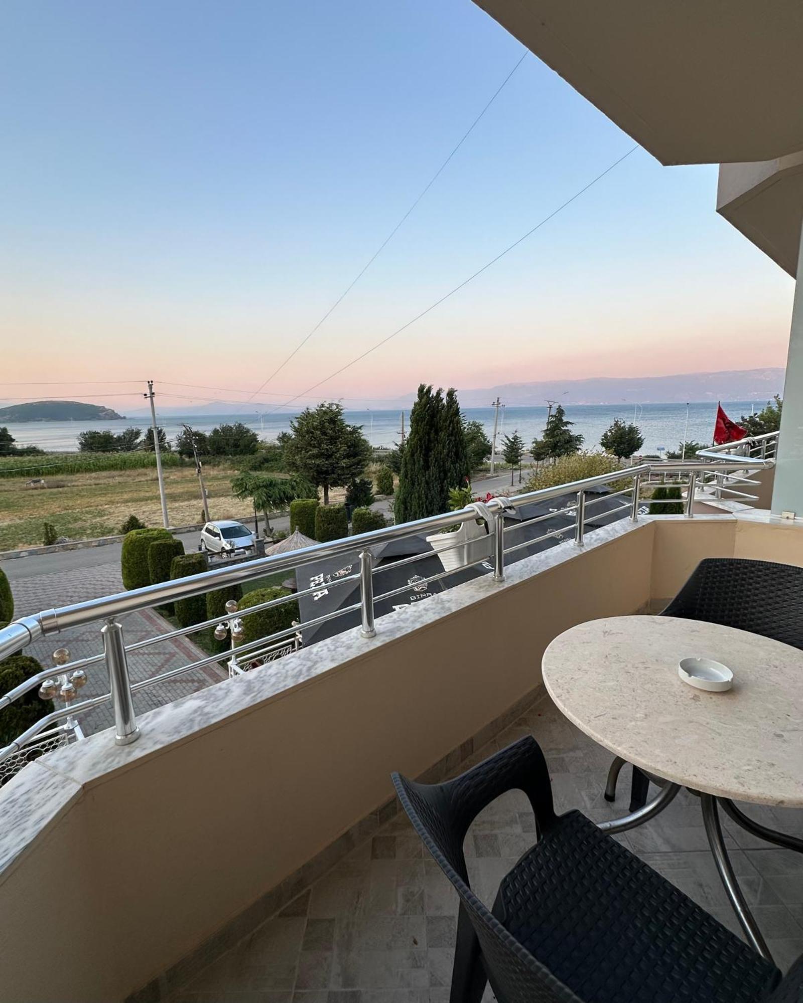 Piskupat Hotel Vila Toska מראה חיצוני תמונה
