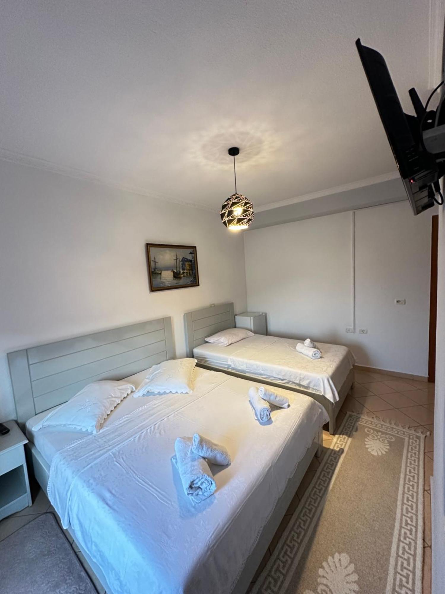 Piskupat Hotel Vila Toska מראה חיצוני תמונה